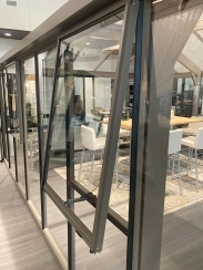 Janssens Hinged Side Window