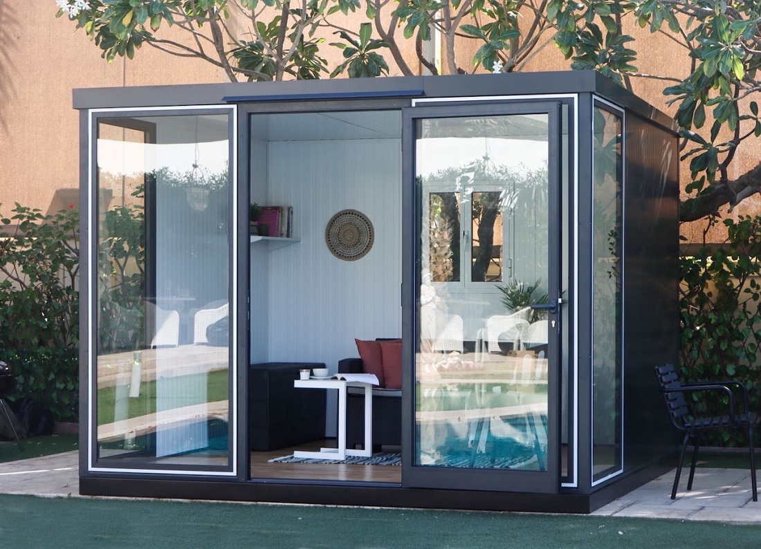 DuraMax 10 x 10 Foot Insulated Garden Glass Room