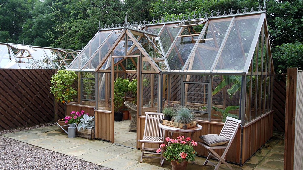 Alton Cambridge T-Shaped Half-Boarded Cedar Greenhouse