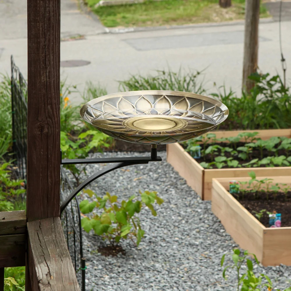 Achla 16 Inch African Daisy Birdbath