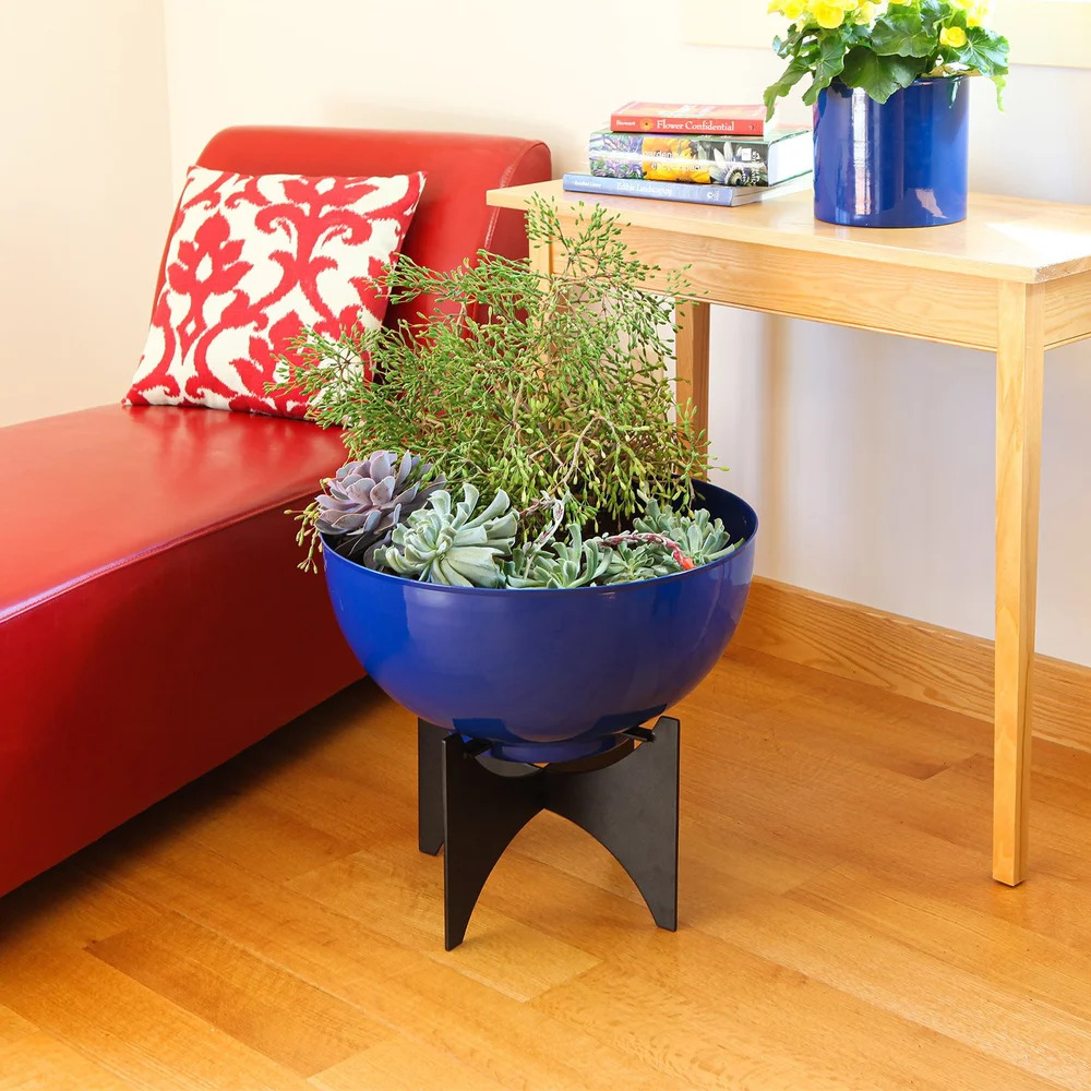 Achla 20 Inch Norma II Planter