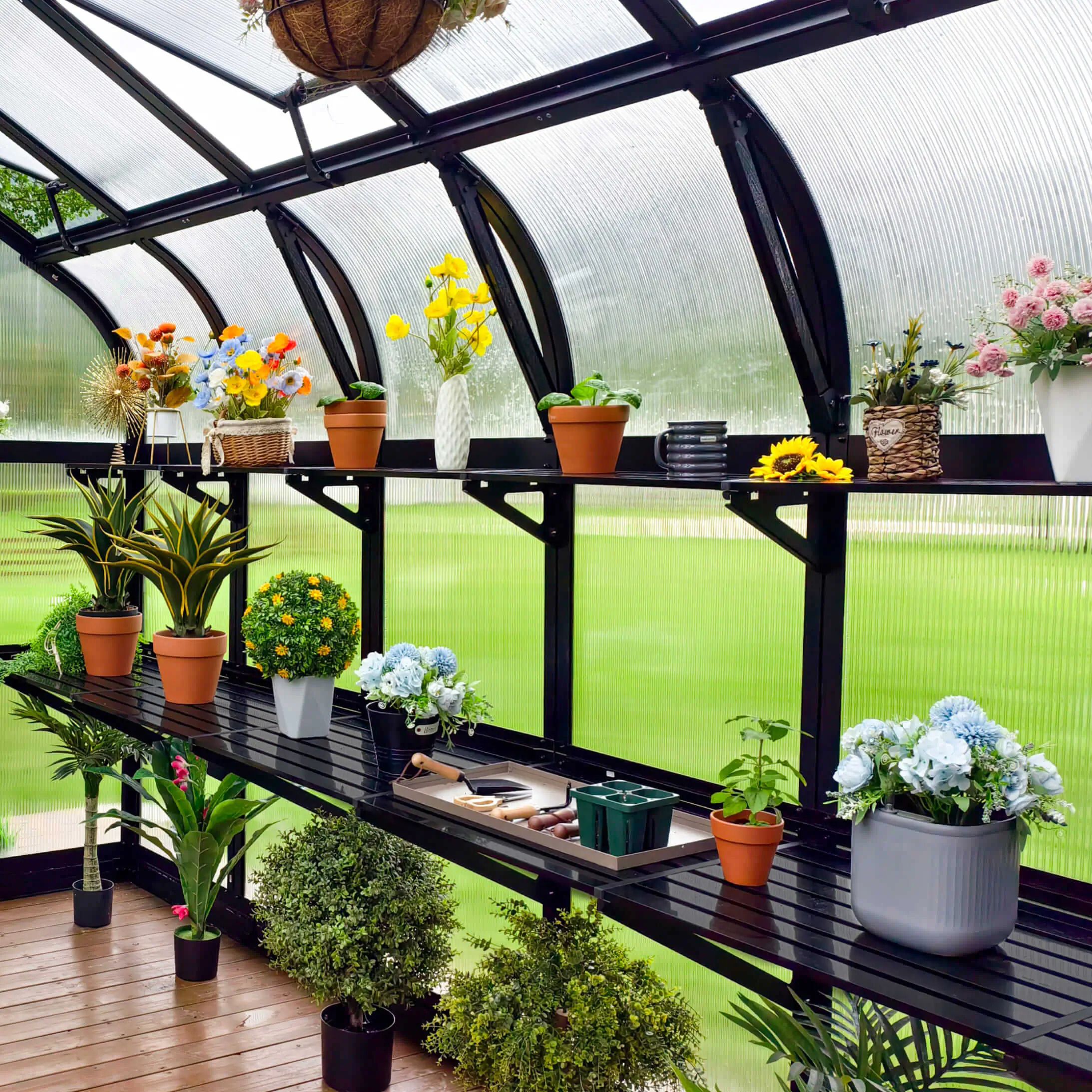 Vego Garden 8.5 Foot Fixed Bottom Shelf