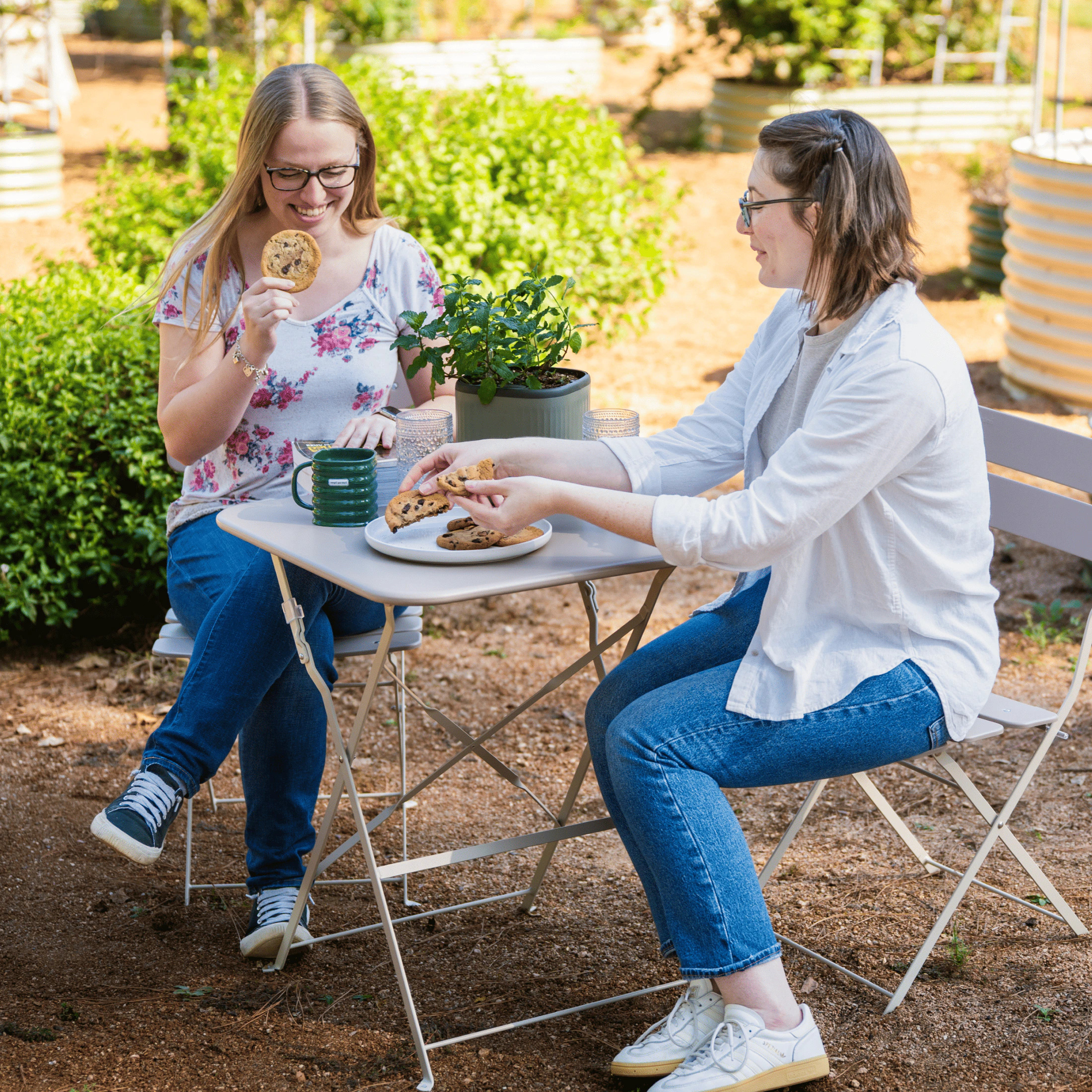 Vego Garden Bistro Table and Chairs