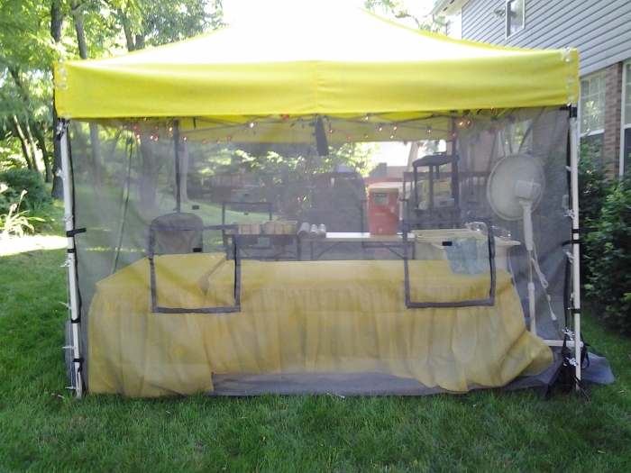 Caravan 10' Mesh Foodwall Pack (Set of 4)