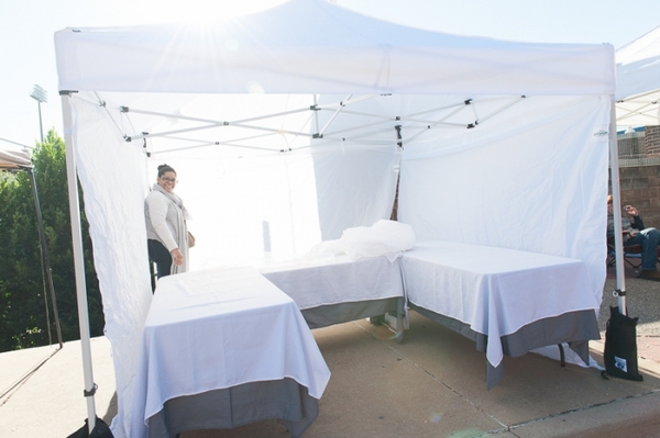 Caravan Canopy 10 x 10 Foot DisplayShade Canopy Package with Side Walls and Weight Bags