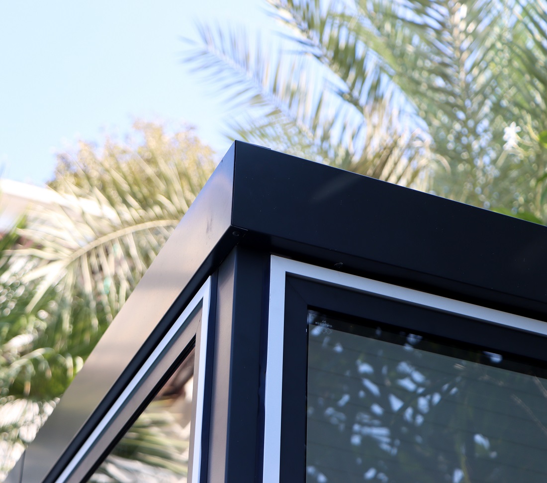 DuraMax 10 x 10 Foot Insulated Garden Glass Room