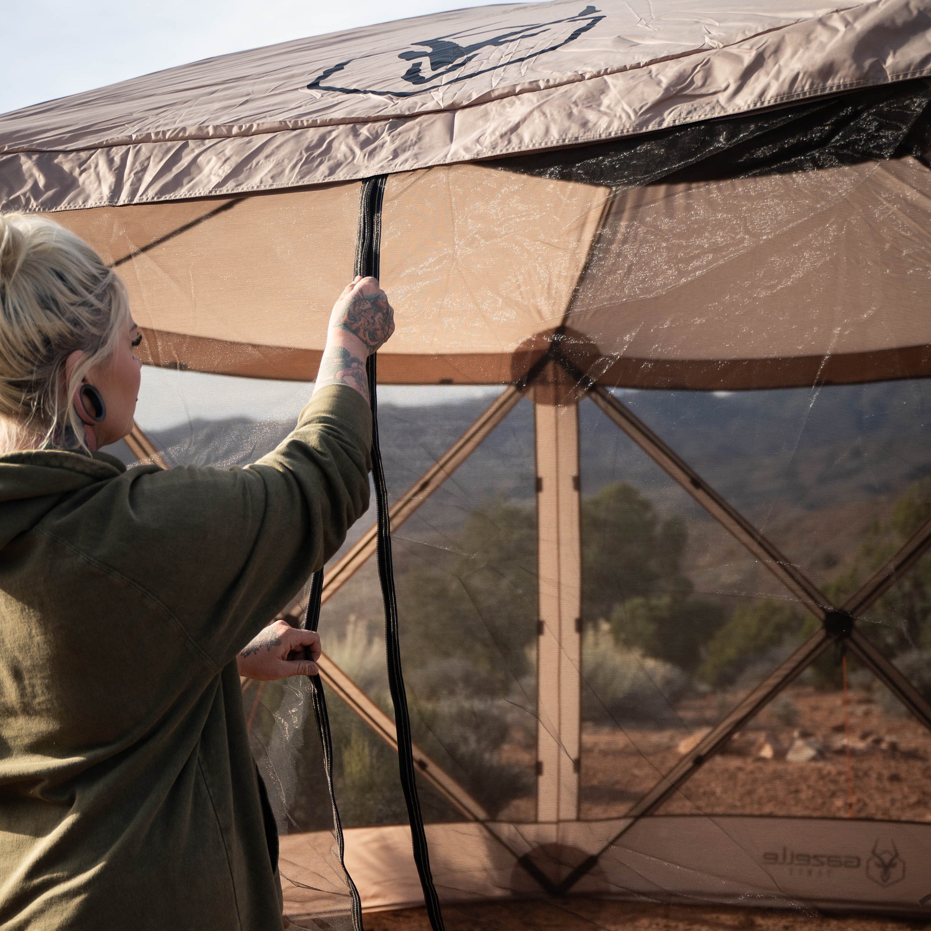 Gazelle Tents 124 Inch G6 6-Sided Portable Gazebo