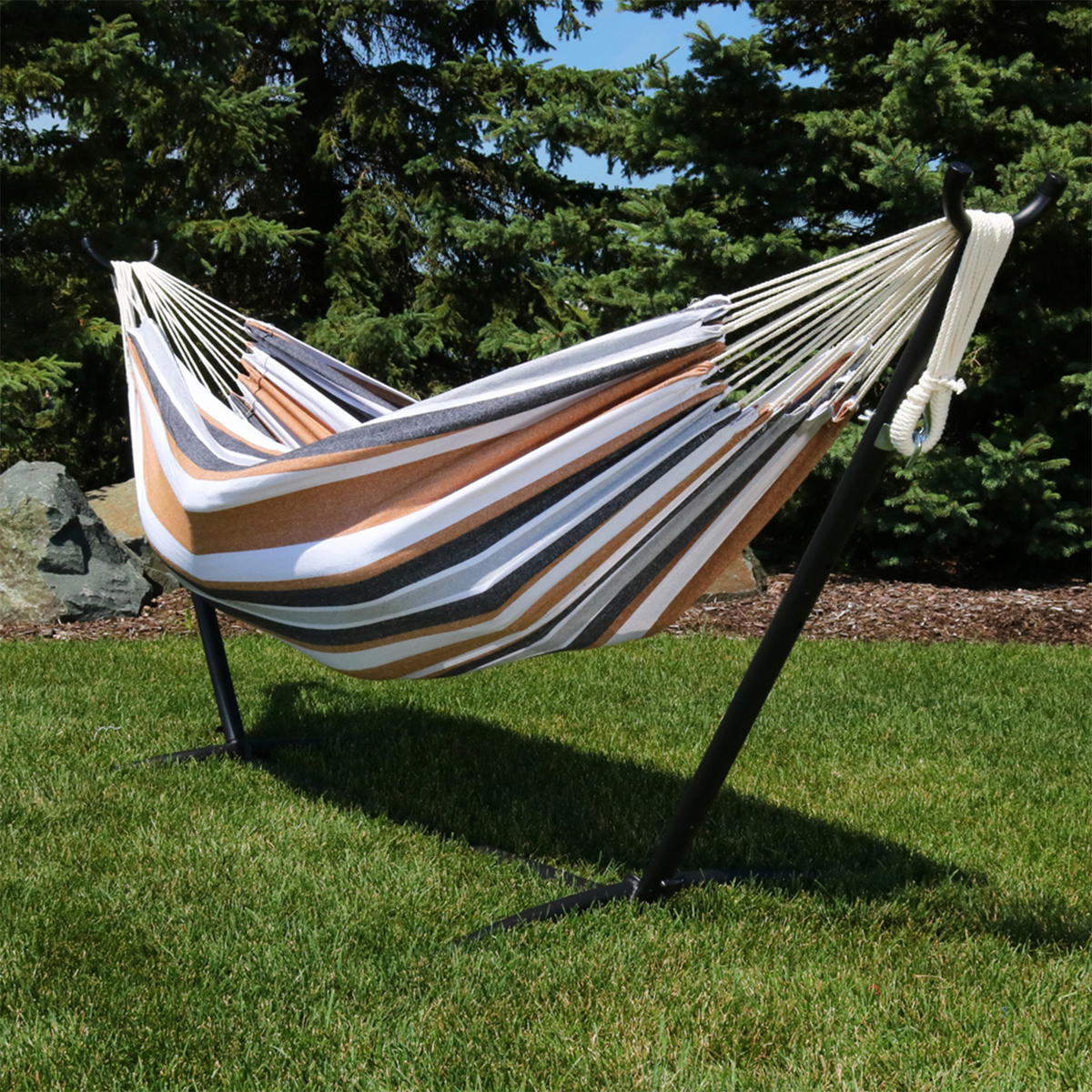 Sunnydaze Two-Person Brazilian Hammock with Steel Stand and Carrying Case
